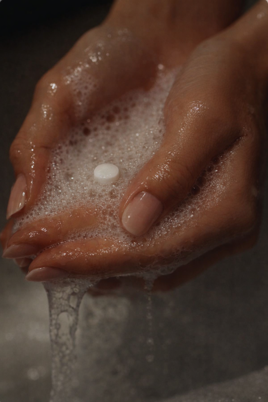 Foam lathering in hands